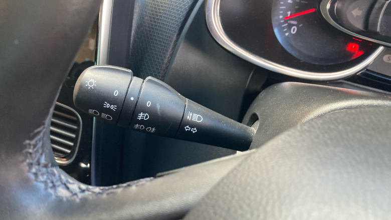 Renault Clio 0.9 TCE 90 Iconic 5dr Petrol Hatchback